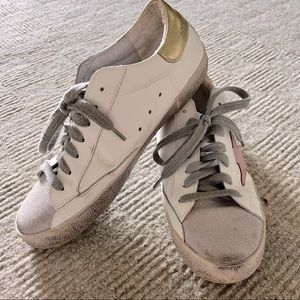 GGDB GOLDEN GOOSE size 7-7.5 Gold Star Distressed Sneaker